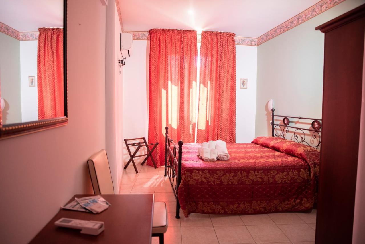 Carlo Five Bed & Breakfast Порто Емпедокле Екстериор снимка