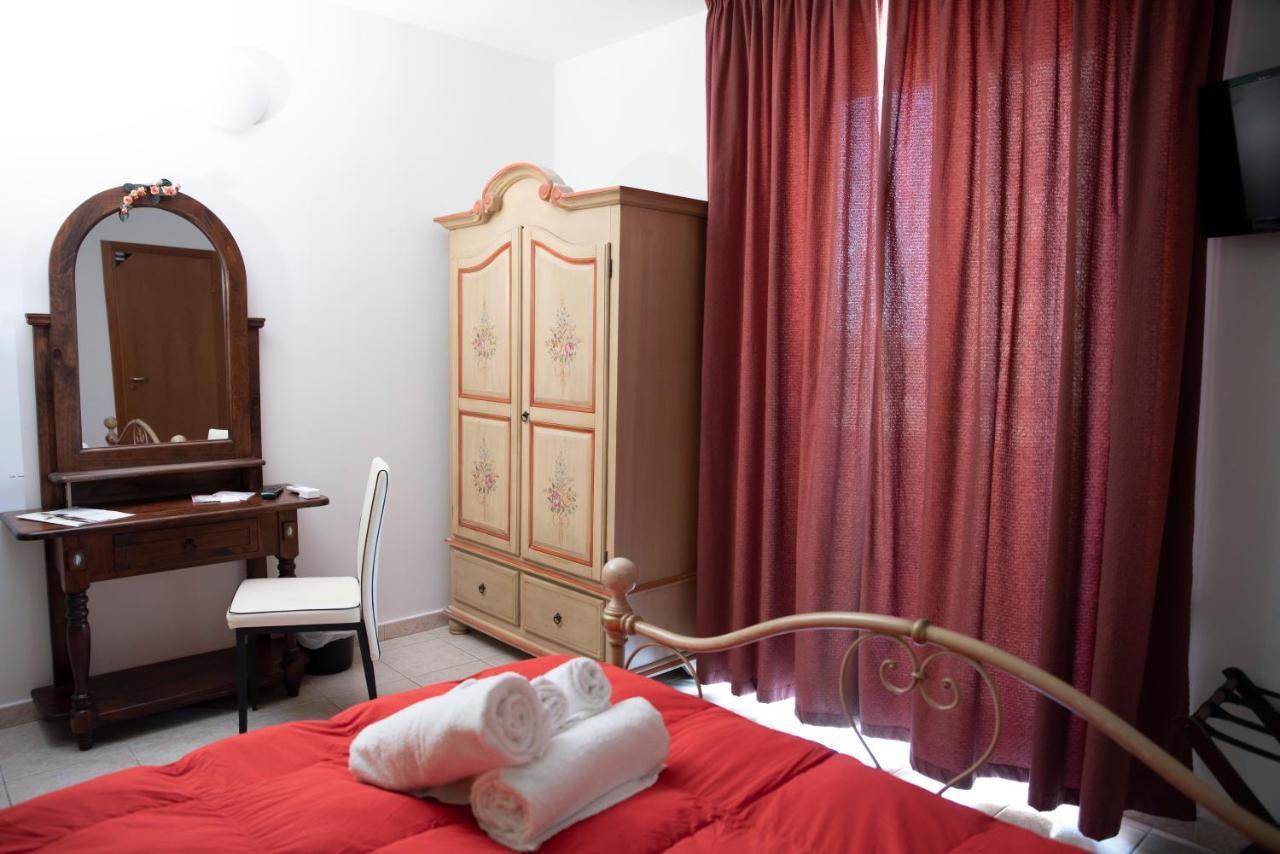 Carlo Five Bed & Breakfast Порто Емпедокле Екстериор снимка